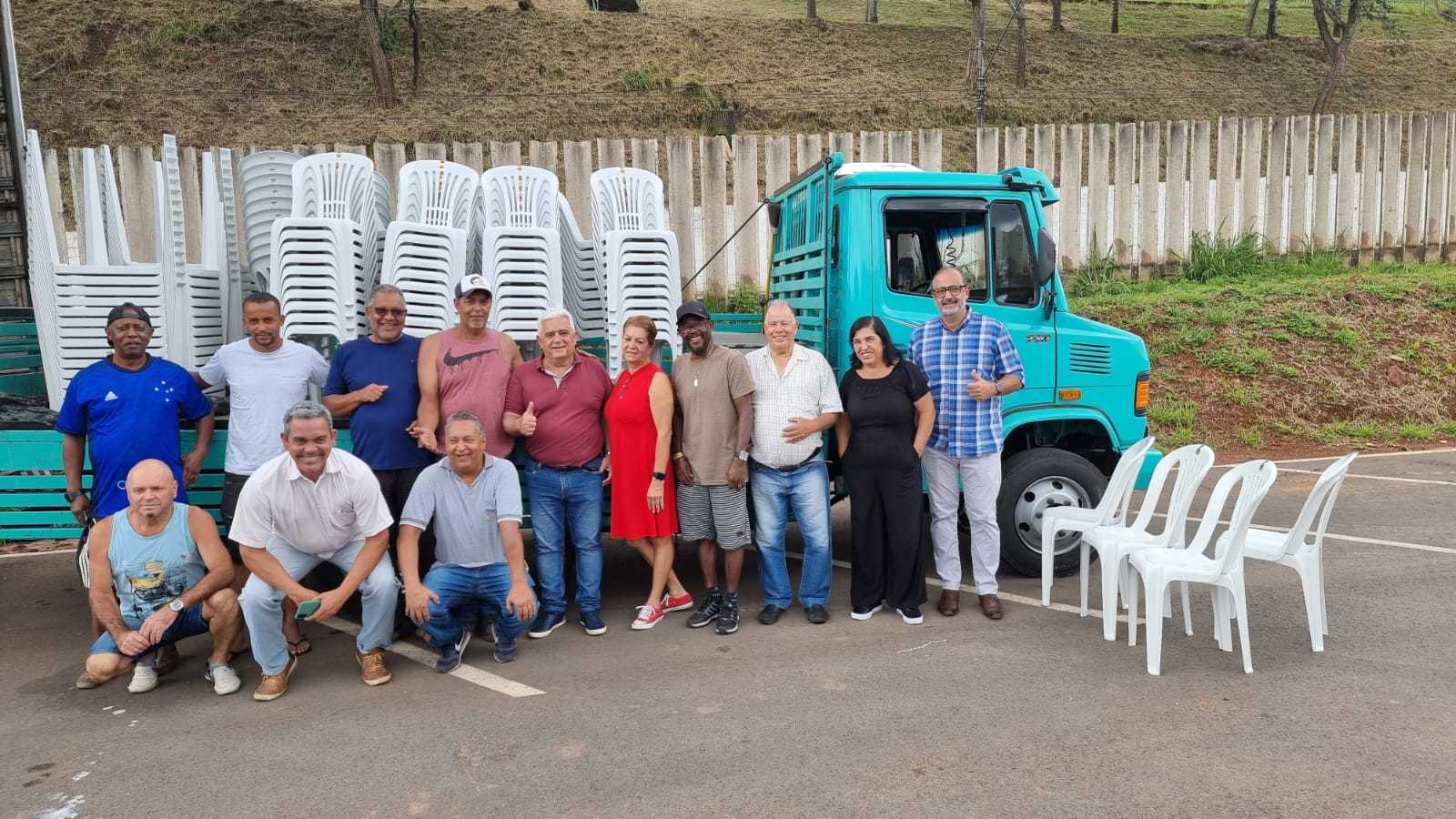 OAB Barro Preto - Reforço importante: emenda do deputado Alencar da Silveira Jr. garante 30 jogos de mesas a 26 associações comunitárias de Itabirito