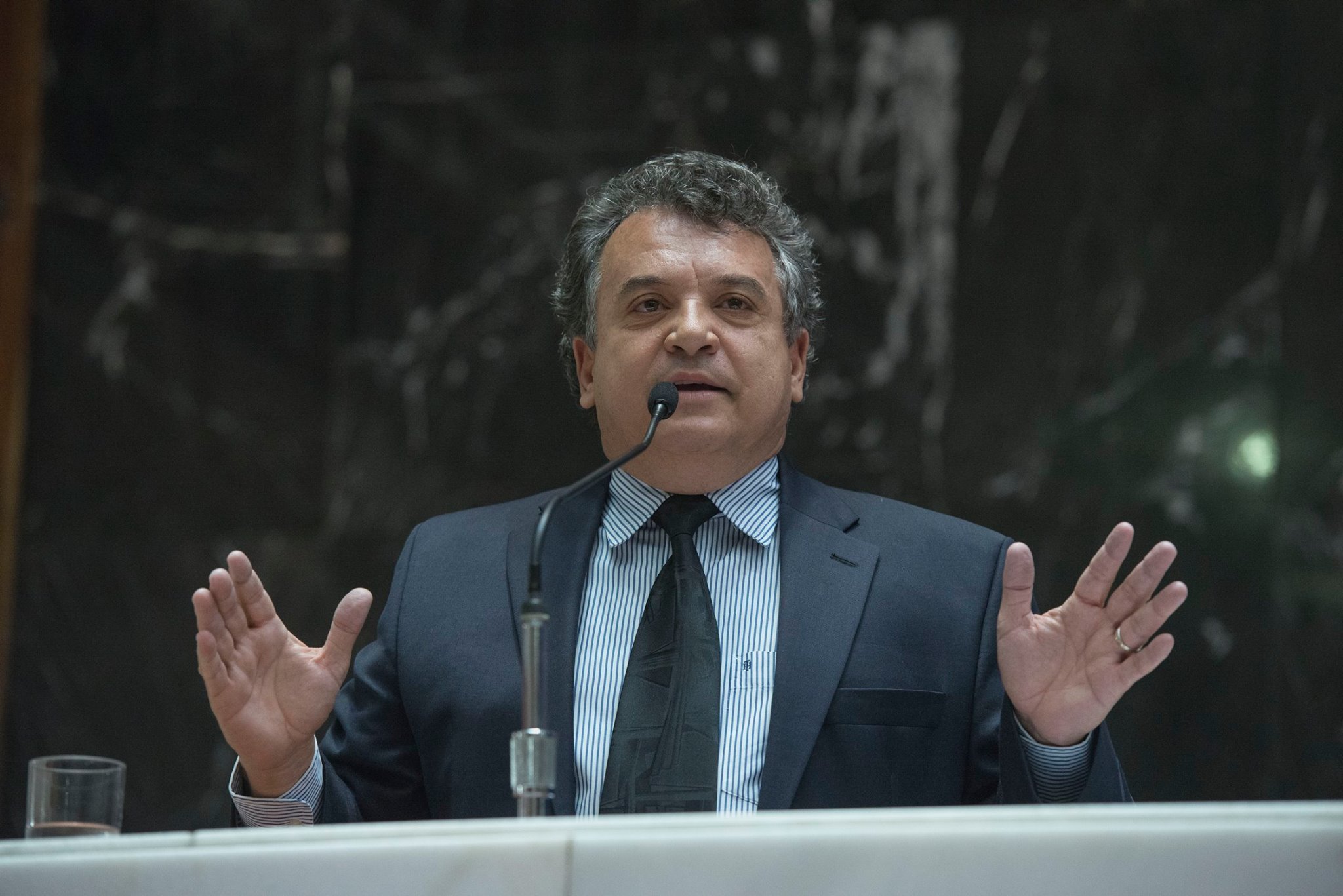 Deputado Alencar da Silveira Jr - Projeto proíbe a nomeação de agentes políticos para conselhos de empresas